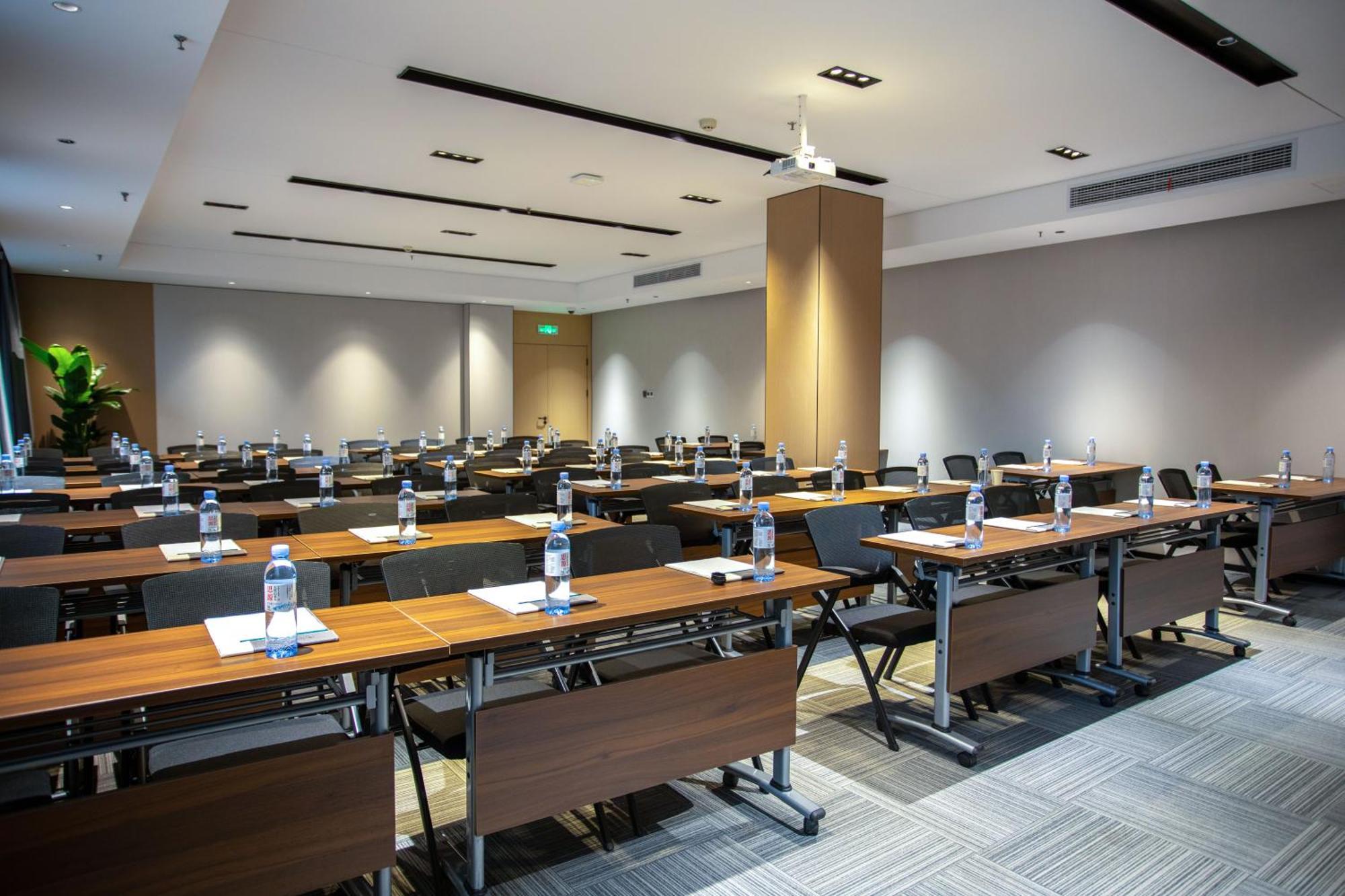 Vx Hotel Shanghai Yixian Road Dabaishu Eksteriør bilde